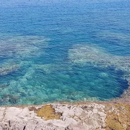 D Amuri Sea * Syracuse